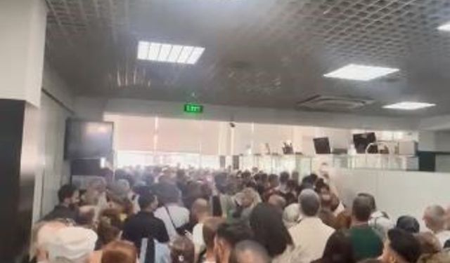 9 günlük tatilde 185 binden fazla yolcu, yaklaşık 20 bin araç geçiş yaptı