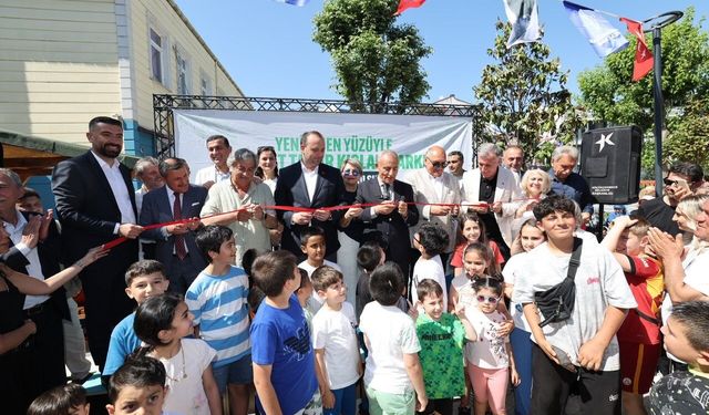 Ahmet Taner Kışlalı Parkı yenilenen yüzüyle hizmete açıldı