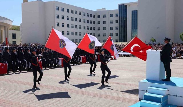 Akyurt Polis Meslek Yüksekokulu'nda mezuniyet coşkusu