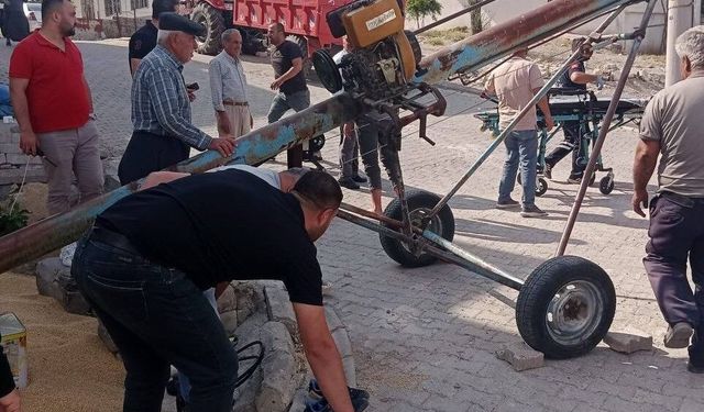 Ayağını hububat elevatörüne kaptıran kişi yaralandı