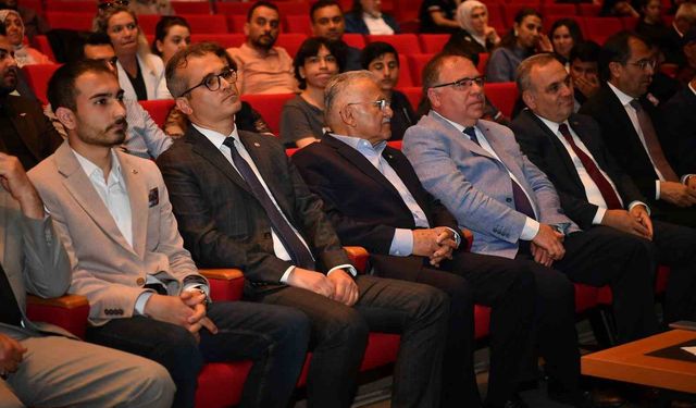 Bağımlılık Zirvesi yoğun katılımla yapıldı