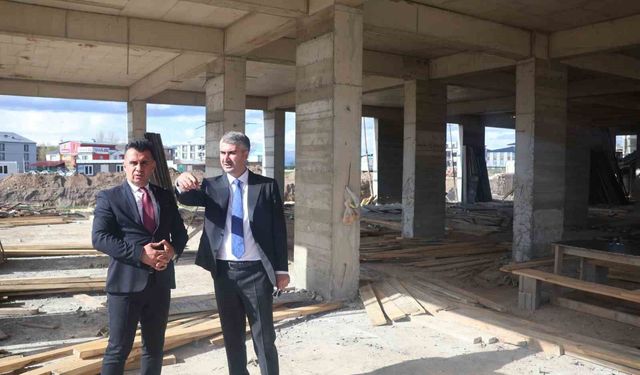 Bakan Yardımcısı Tarıkdaroğlu, huzurevi projesini yerinde inceledi