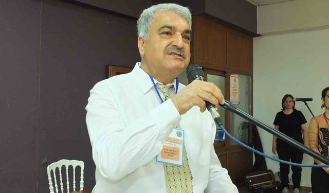 Balıkesir Burhaniye'de defileli yıl sonu sergisi yoğun ilgi gördü