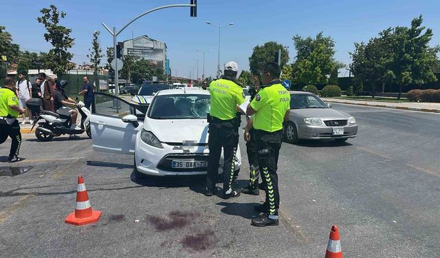 Balıkesir'de otomobil motosiklete çarptı: 1 yaralı