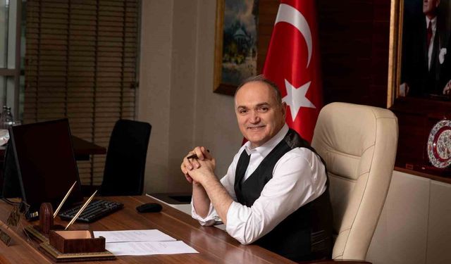 Başkan Özlü, 'Tatilde sporu ve kitap dostluğunu unutmayın'