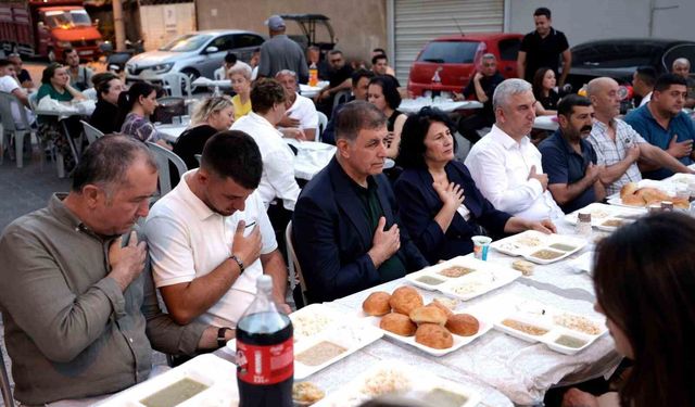 Başkan Tugay, Kınık'ta muharrem lokmasını paylaştı