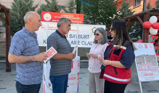 Bayburt'ta koruyucu aile hizmeti tanıtıldı