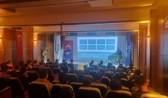 Bayburt'ta öğrencilere sosyal güvenlik bilinci anlatıldı