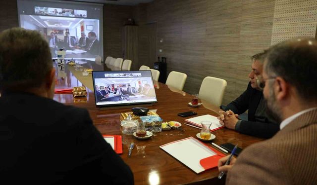 Bayburt'un sağlık hizmetleri 81 il değerlendirme toplantısında ele alındı