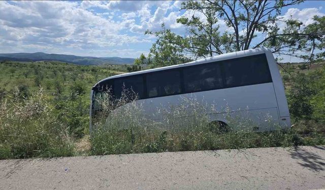Bilecik'te yolcu otobüsü kaza yaptı, 4 kişi yaralandı