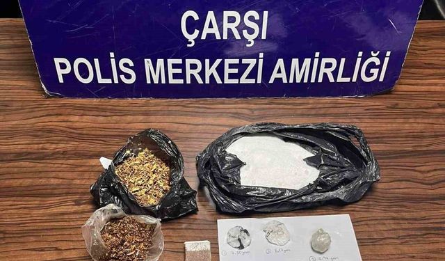Bursa'da aranan hükümlüler ve uyuşturucu tacirlerine operasyon
