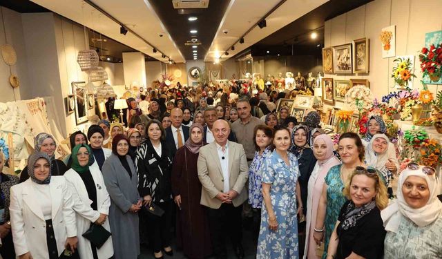 Darıca'da KİGEM kursiyerlerinin yıl sonu sergisi açıldı