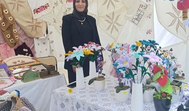 Diyadin'de yıl sonu sergisi açıldı