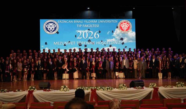 EBYÜ'de mezuniyet coşkusu: 115 doktor sağlık ordusuna katıldı