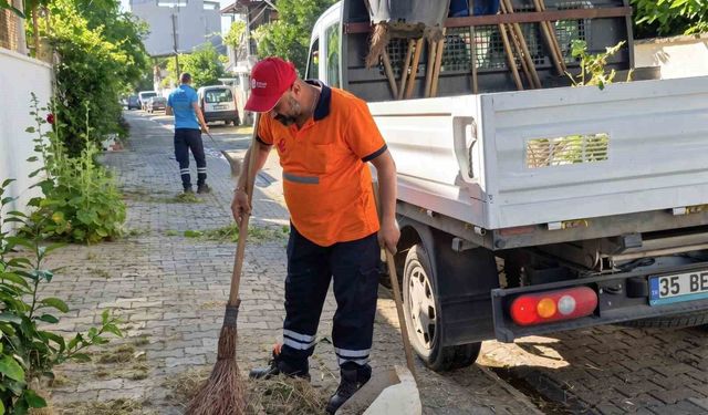 Efeler Belediyesi'nden sokaklarda temizlik çalışması