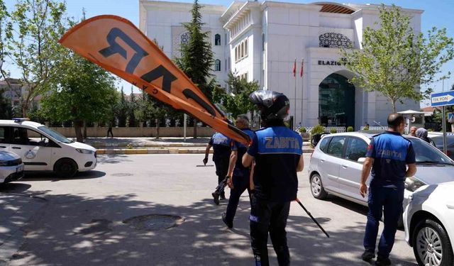 Elazığ zabıtasından kaldırım denetimi