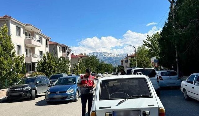 Erzincan'da okul çevrelerinde güvenlik uygulaması gerçekleştirildi