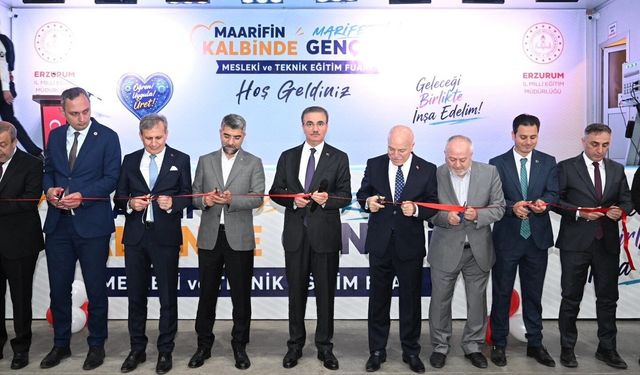 Erzurum'da 'Maarifin kalbinde marifetli gençlik' mesleki ve teknik eğitim fuarı açıldı