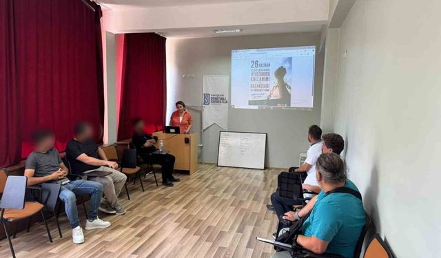 Eskişehir'de yükümlülere 'Uyuşturucuyla Mücadele' semineri verildi