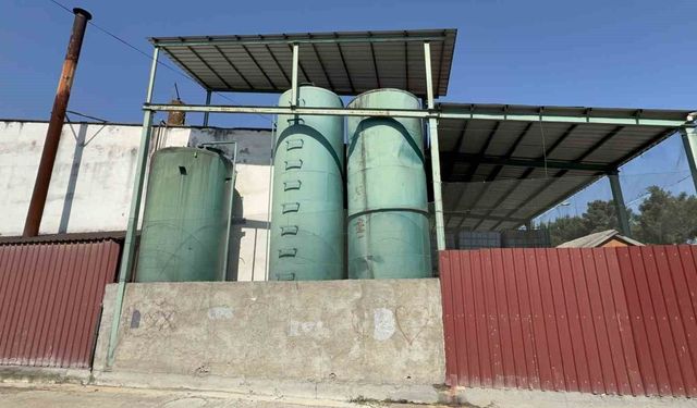 Fabrikayı kurşunladı, sızan kimyasal maddeden polisler hastanelik oldu