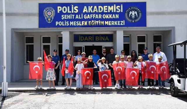'Gaffar Amcayla El Ele' Projesiyle çocuklar polislik mesleğini yakından tanıyor