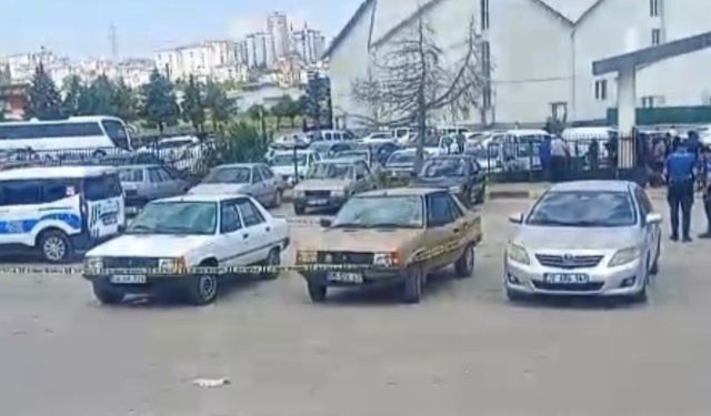 Gaziantep'te mezarlıkta silahlı çatışma: 2 kişinin yaralandığı panik anları kamerada