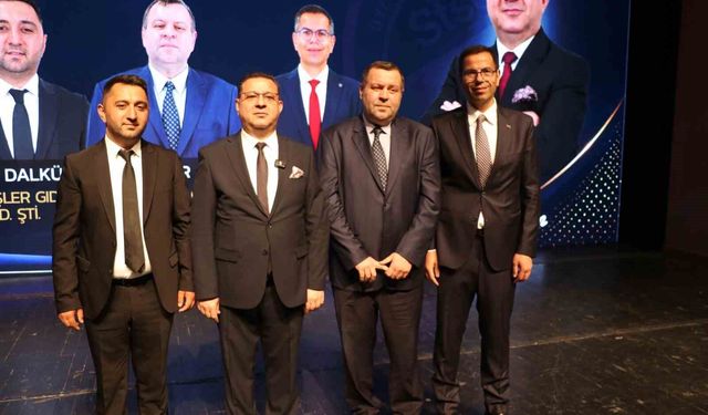 İş adamı Eken, adaylarını tanıttı