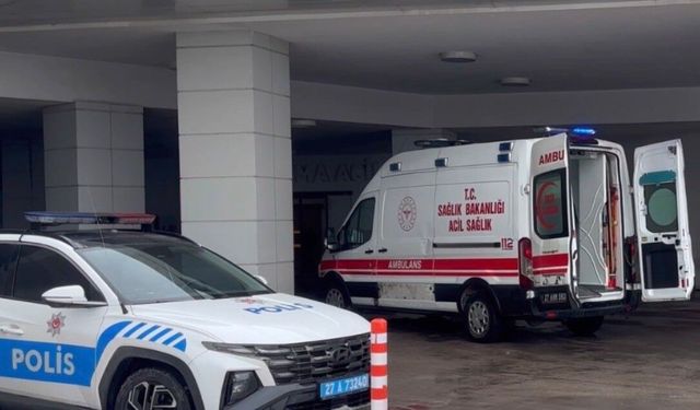 Karne günü bıçaklanan 10'uncu sınıf öğrencisi kurtarılamadı