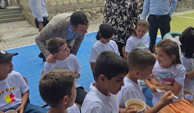 Kaymakam Algın, Karaburun'da aşure etkinliğine katıldı