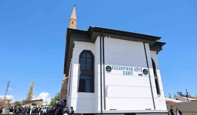 Kazanpınar cami düzenlenen törenle ibadete açıldı