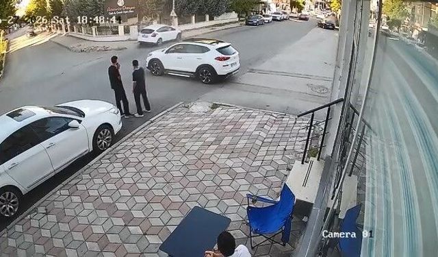 Kazaya sebebiyet veren cip, bir şey olmamış gibi olay yerinden uzaklaştı