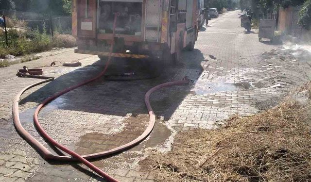 Kırıkhan'da otluk alandan alevler yükseldi