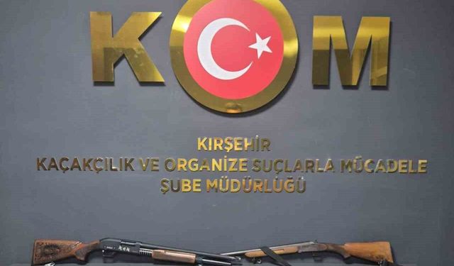 Kırşehir'de, ruhsatsız tüfek ve kaçak içki ele geçirildi