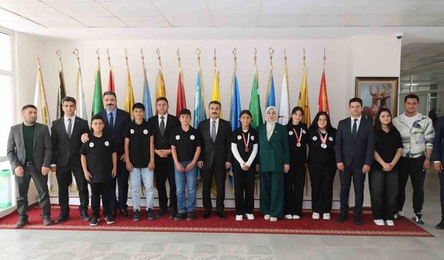 Köy okulundan Türkiye Şampiyonluğu
