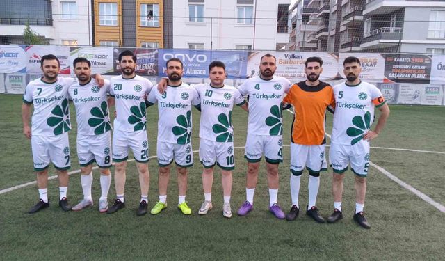 Kurumlar arası turnuvada şampiyon Türk Şeker Spor oldu