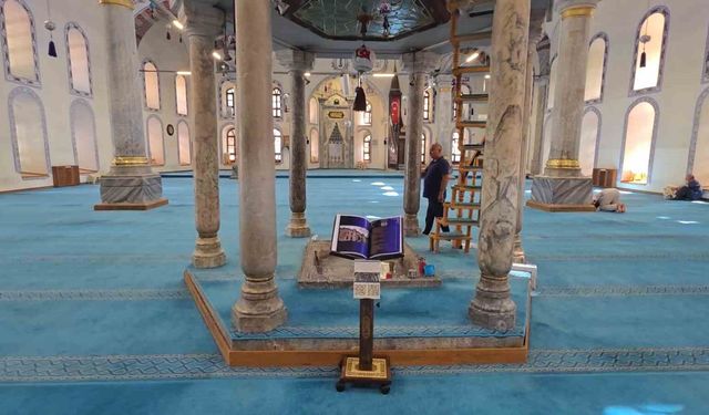 Kütahya Ulu Camii'nde karekod destekli dijital rehber dönemi başladı