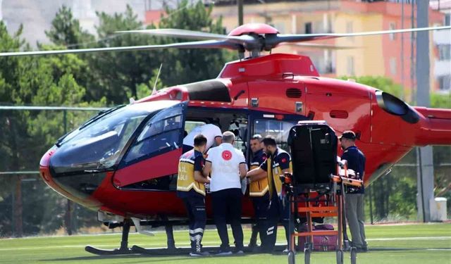 Malatya'da ambulans helikopter 75 yaşındaki hasta için havalandı