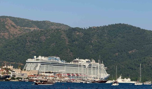 Marmaris'i bir haftada üç kruvaziyer ziyaret edecek