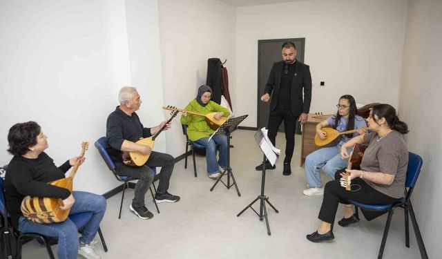 Mersin'de ücretsiz müzik kurslarında sezon sona eriyor