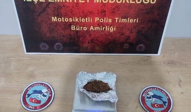 Okul önünde uyuşturucu operasyonu: 2 kişi tutuklandı