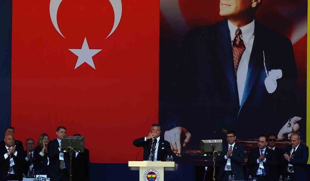 Sadettin Saran: 'Bugün buradan alnım ak başım dik şekilde ayrılıyorum'