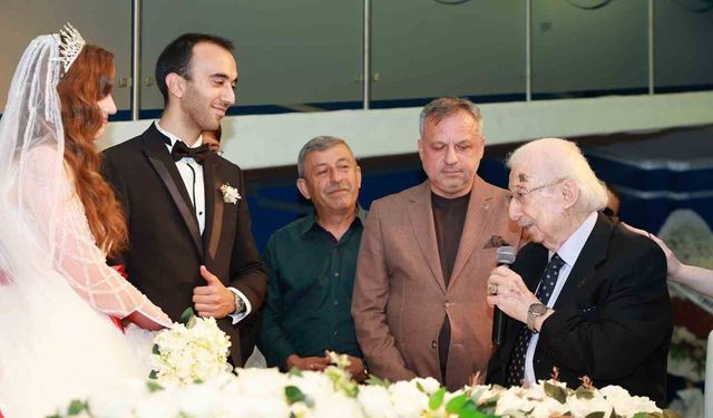 Sultan II. Abdülhamid Han'ın torunu dünyaevine girdi