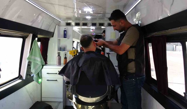 Uzman çavuşluğu bırakıp mobil berber oldu