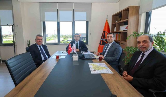 Vali Aktaş, karayolları yatırımlarıyla ilgili bilgilendirildi