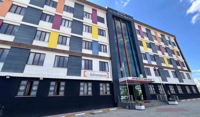 Van OSB Mesleki ve Teknik Anadolu Lisesi geleceğin meslek sahiplerini yetiştiriyor