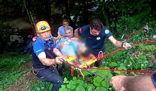 Yalova'da vadiye düşen motosikletli kurtarıldı
