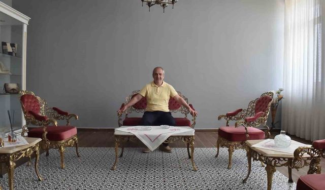 Zeki Müren'e komşu hatıra: Erzurum Olgunlaşma Enstitüdeki tarihî takım