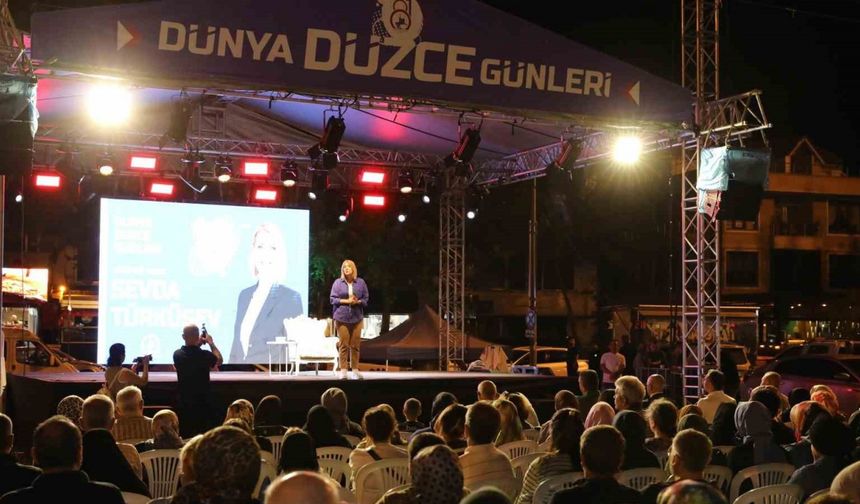 Dünya Düzce Günleri'ne Sevda Türküsev konuk oldu