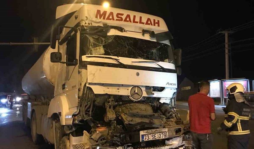 Mardin’de tır ile tanker çarpıştı