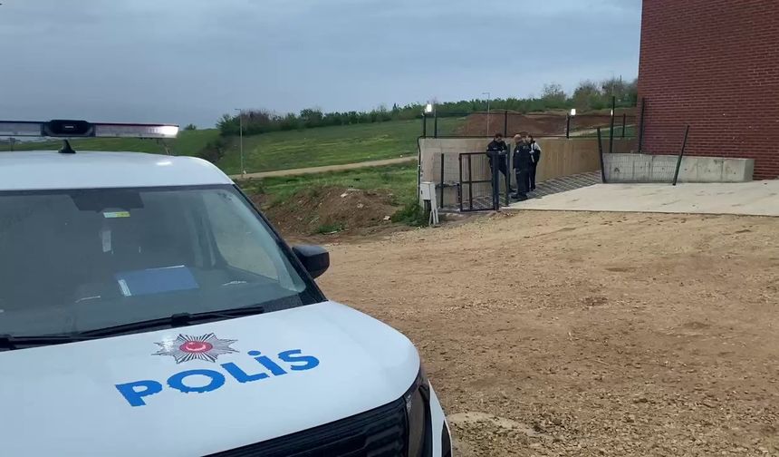 "Namus davası" diyerek 2 kişiyi bıçakladılar